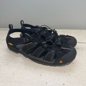 Keen Clearwater CNX Mens Sandals - Sz. 11.5